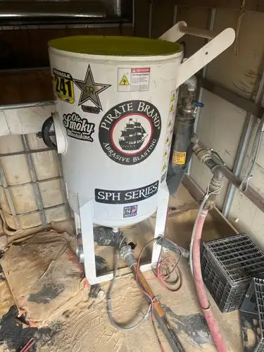 Gritty power, ready for action.